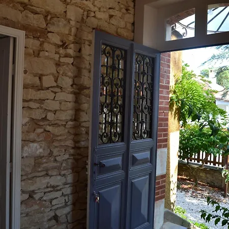 Sous Les Pins 자르-쉬르-메르