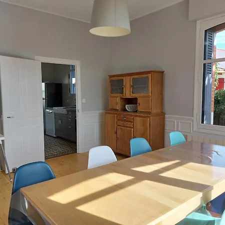 펜션 Sous Les Pins *