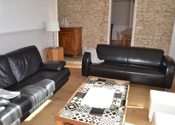 Sous Les Pins 펜션 자르-쉬르-메르