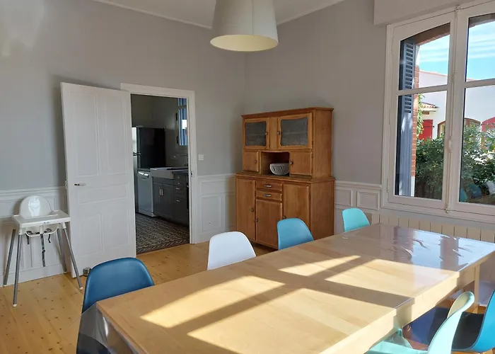 펜션 Sous Les Pins *